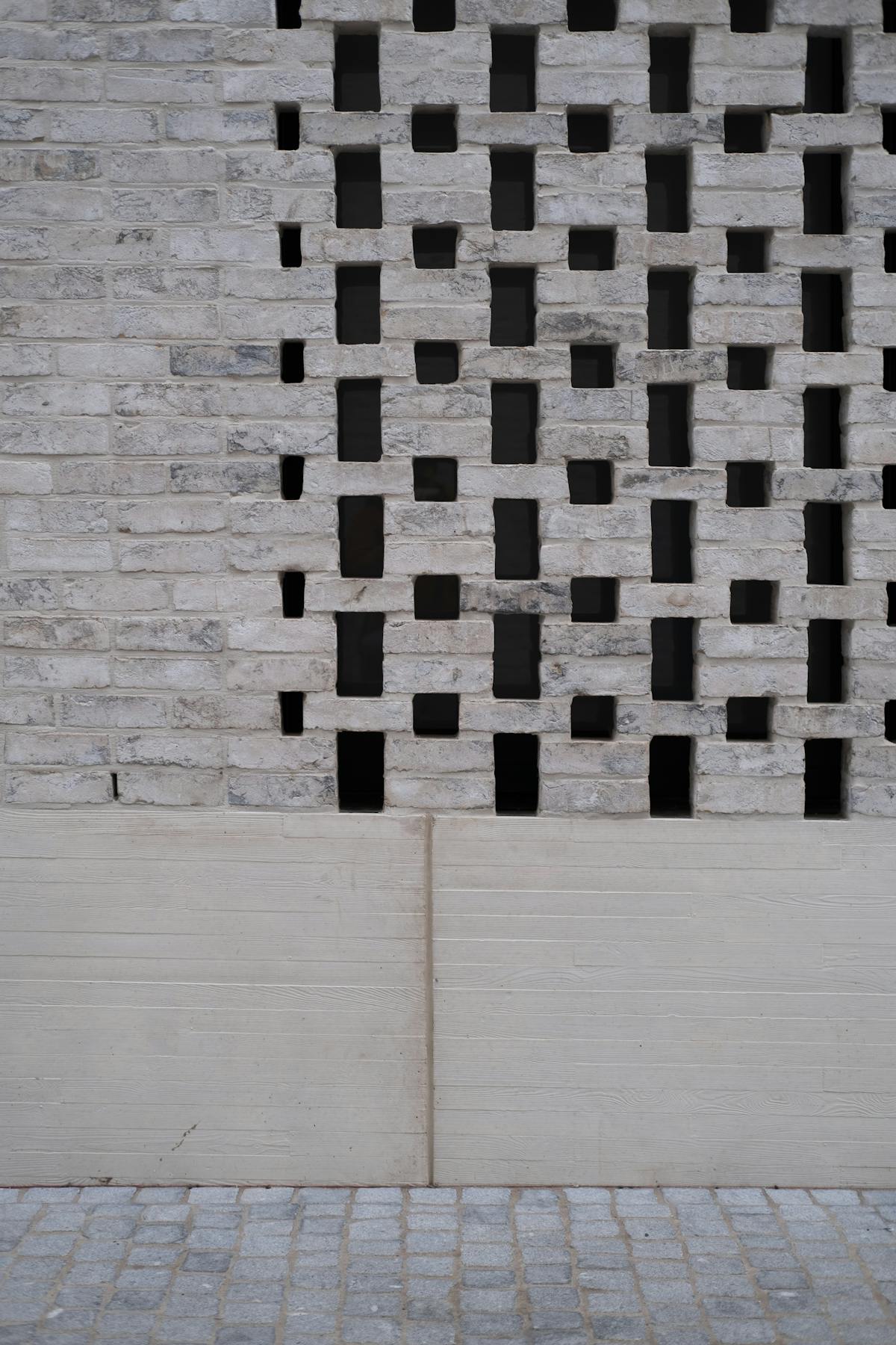 8 hole perforated bricks size weight and price India 2026 — IS 2222 standard clay bricks for RCC frame construction